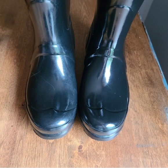Authentic Hunter Rain Boots Original Glossy Tall in colour Black Gloss size 8 - Picture 8 of 10